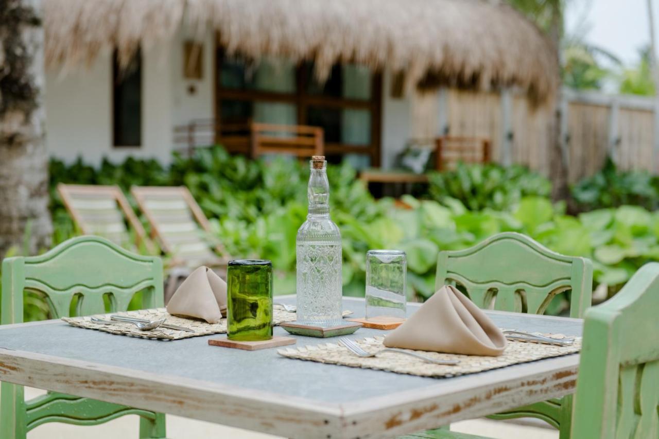 Las Palmas Villas And Casitas Siargao General Luna  Kültér fotó